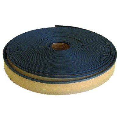 DOGHE CON CALAFATAGGIO NERO